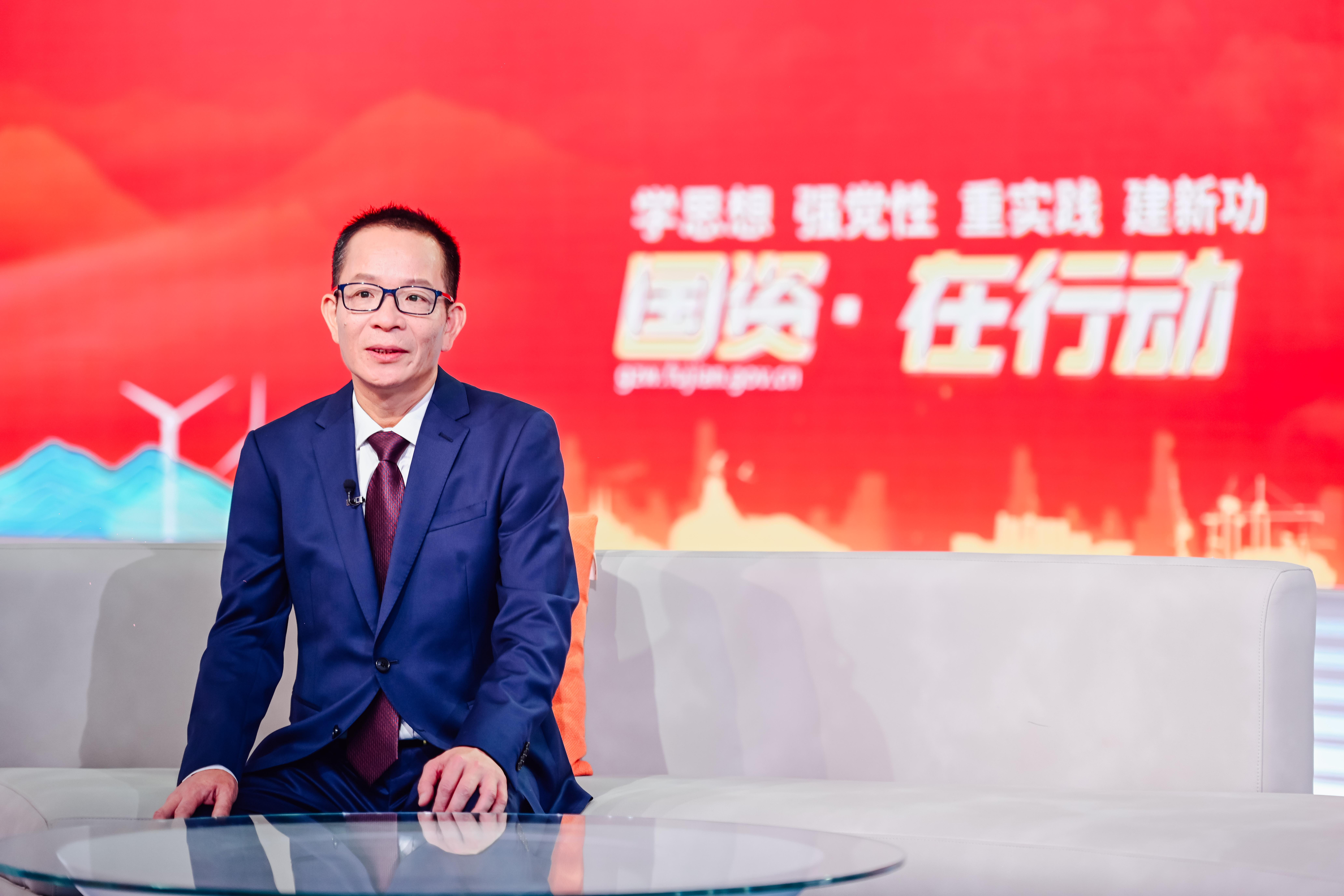嘉宾.jpg
