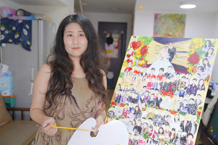 Xiamen artist captures fleeting wedding emotions on canvas