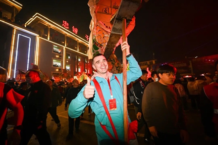Intl media delegation explores Hakka traditions in Fujian