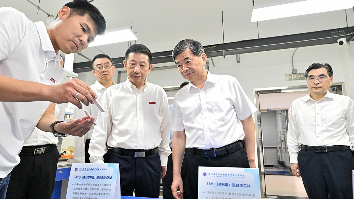 周祖翼在福州调研医疗卫生系统