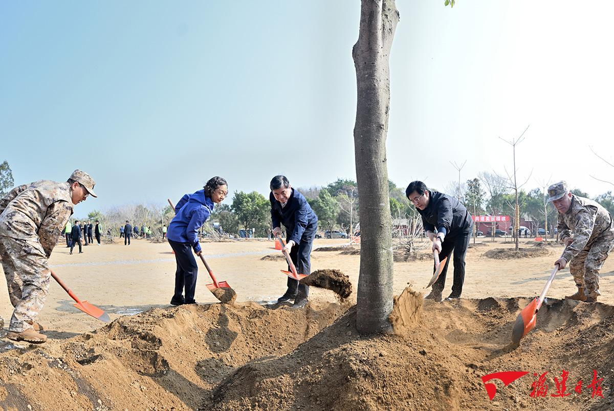 周祖翼赵龙郭宁宁等参加义务植树活动_ 资讯_福建省人民政府门户网站